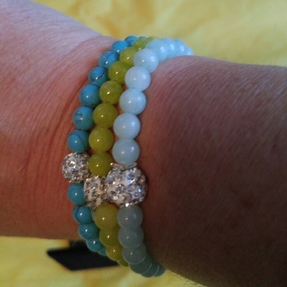 🎉🎉🎉🎊HP-Super Cute Minty Fresh Bracelet Stacks - Picture 1 of 2